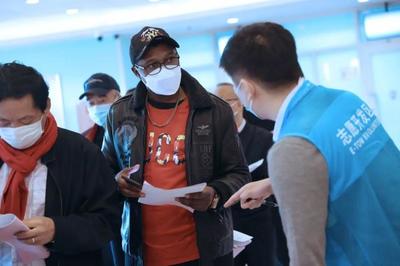 防疫无国界!北京经开区新冠疫苗接种点为外籍人士提供暖心服务
