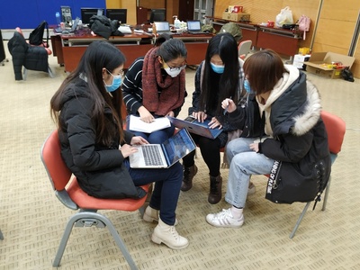 “教育系统抗疫斗争伟大实践影像、海报展”高校巡回展站走进北大