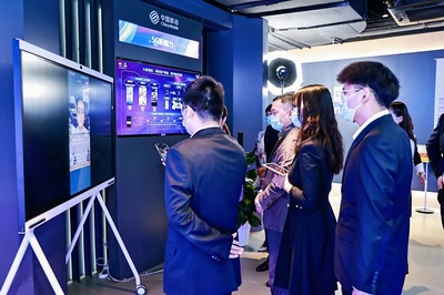 科大讯飞助力杭州移动演绎“5G新通话”，让科技融入银发族生活